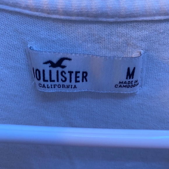 holister basic tee - Picture 2 of 2